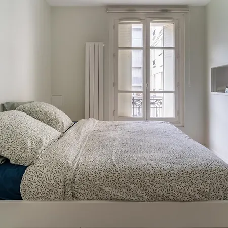 Airy And Stylish 1bd Flat Ile Saint-louis Apartment Paris