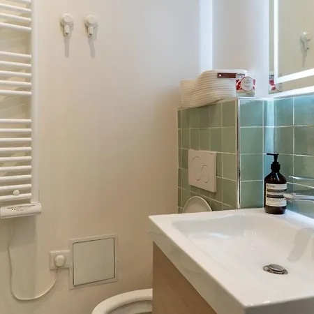 Apartment Airy And Stylish 1bd Flat Ile Saint-louis
